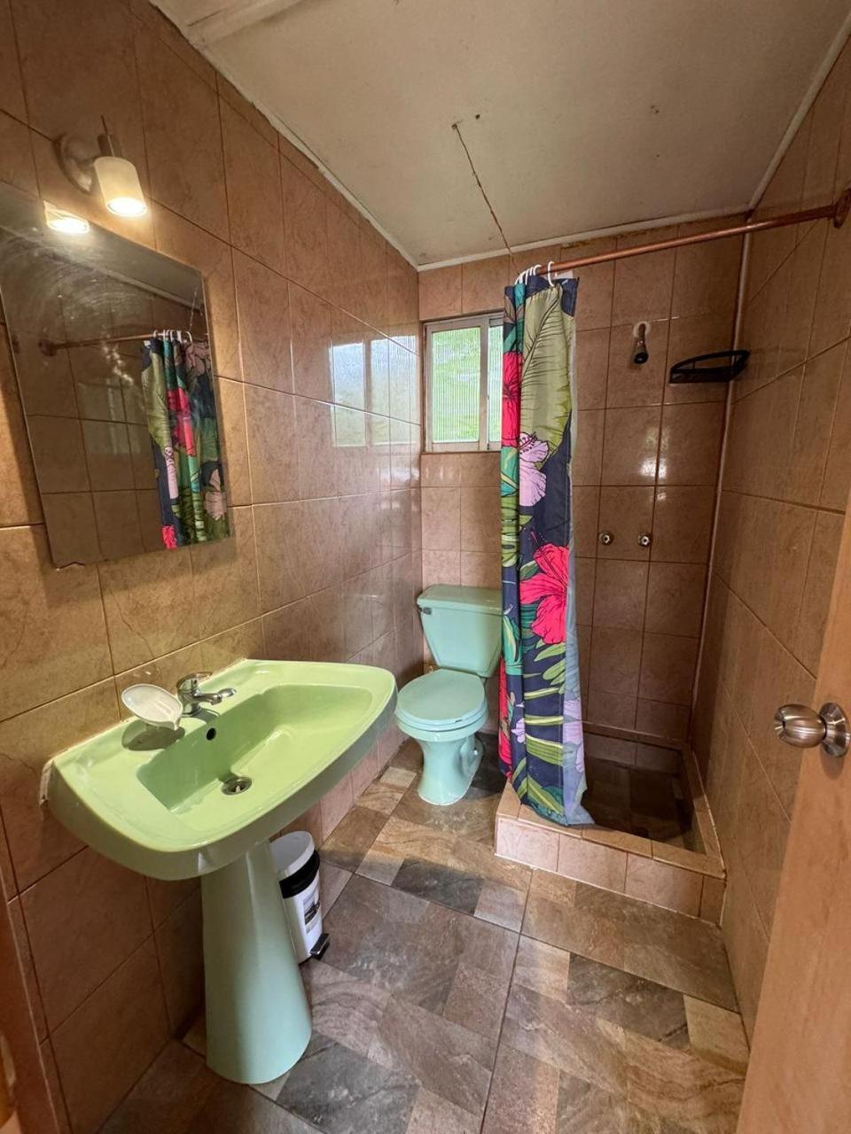 Mata Nui Eco Hostel อังกาโรอา ภายนอก รูปภาพ